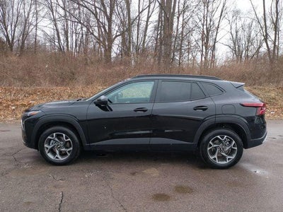 2025 Chevrolet Trax FWD LT