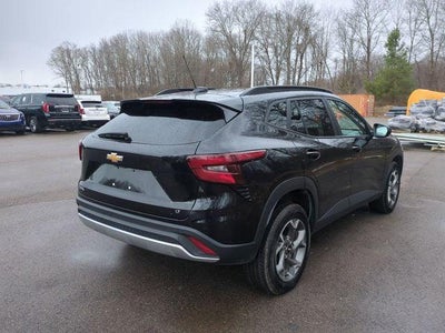 2025 Chevrolet Trax FWD LT