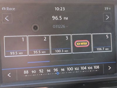 2017 Volkswagen Golf R 4-Door w/DCC & Navigation