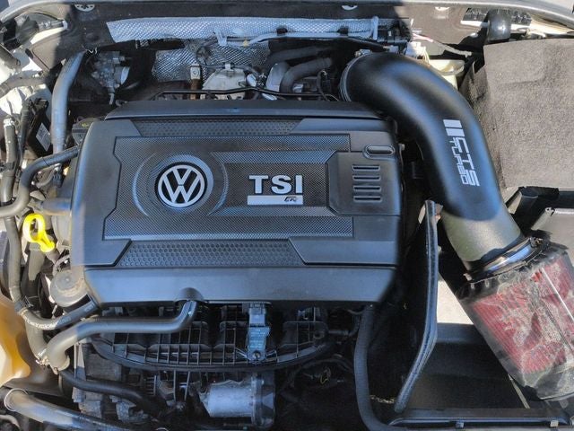 2017 Volkswagen Golf R 4-Door w/DCC & Navigation