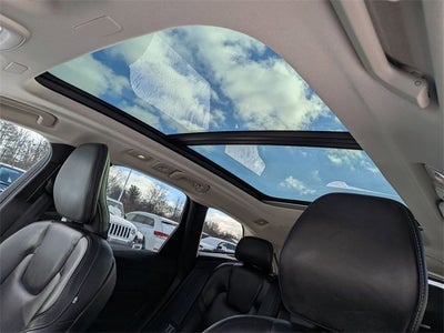 2022 Volvo XC60 B5 Inscription