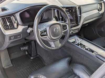 2022 Volvo XC60 B5 Inscription