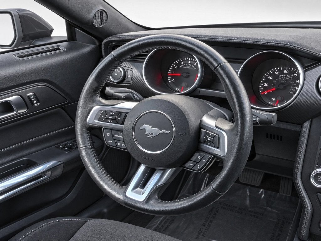 2020 Ford Mustang EcoBoost