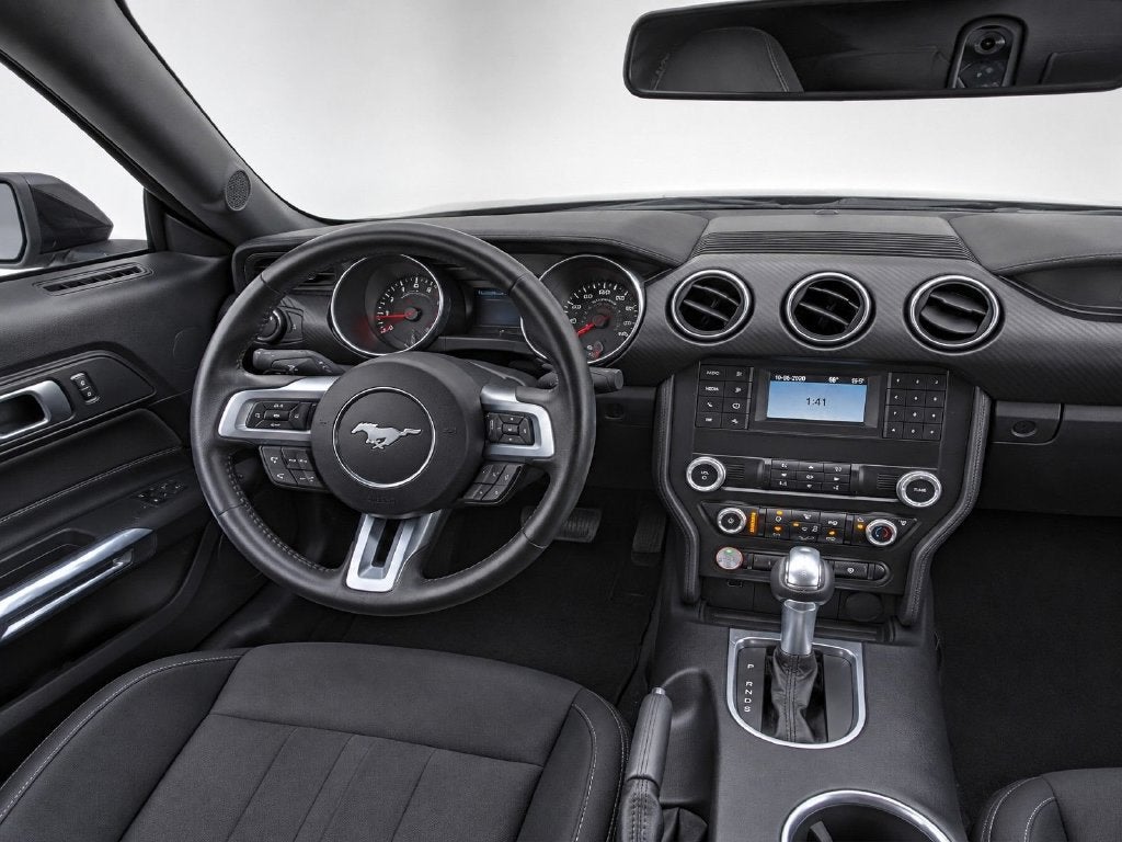 2020 Ford Mustang EcoBoost