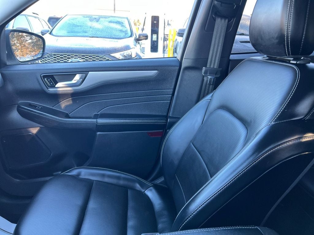 2024 Ford Escape Platinum