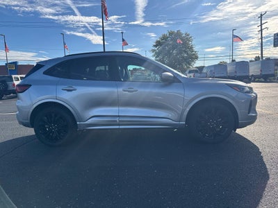 2024 Ford Escape ST-Line Elite