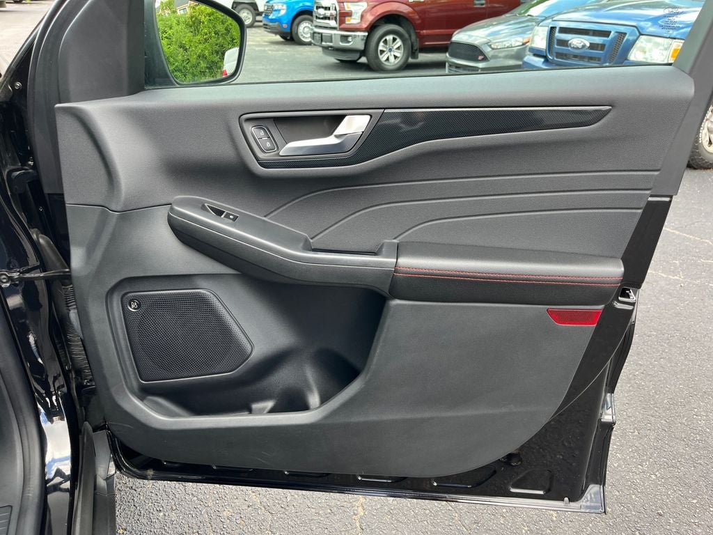 2023 Ford Escape ST-Line Elite