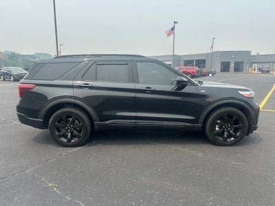 2023 Ford Explorer ST-Line