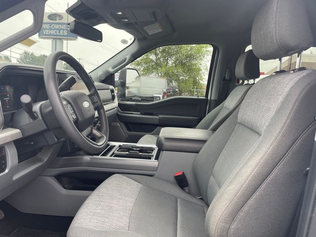 2025 Ford F-350SD XLT