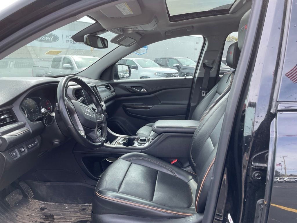 2021 GMC Acadia AT4