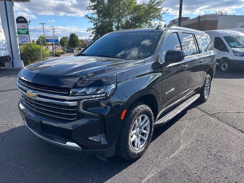 2023 Chevrolet Suburban LT