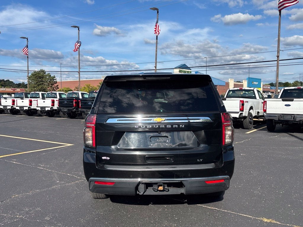 2023 Chevrolet Suburban LT