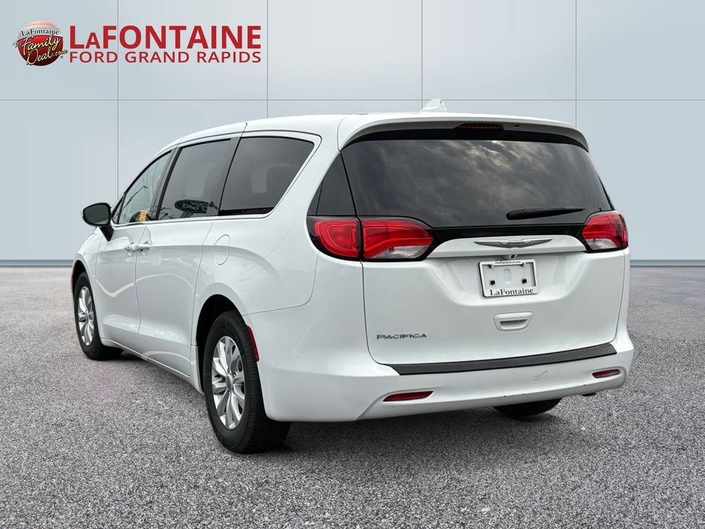 2017 Chrysler Pacifica Touring