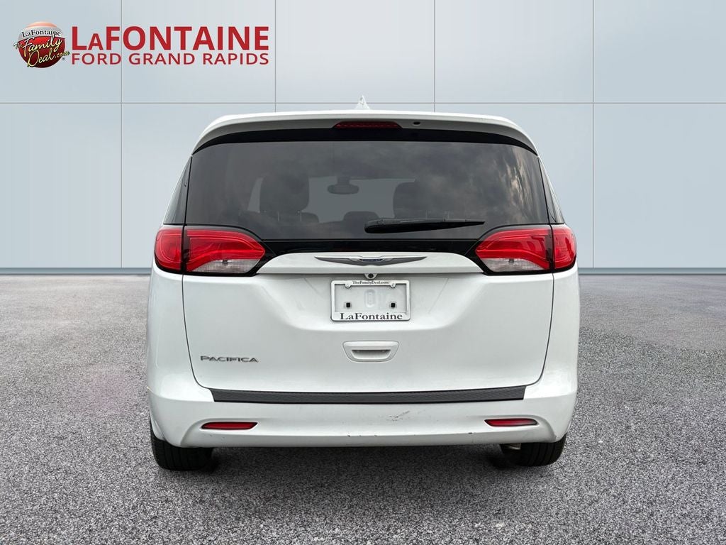 2017 Chrysler Pacifica Touring