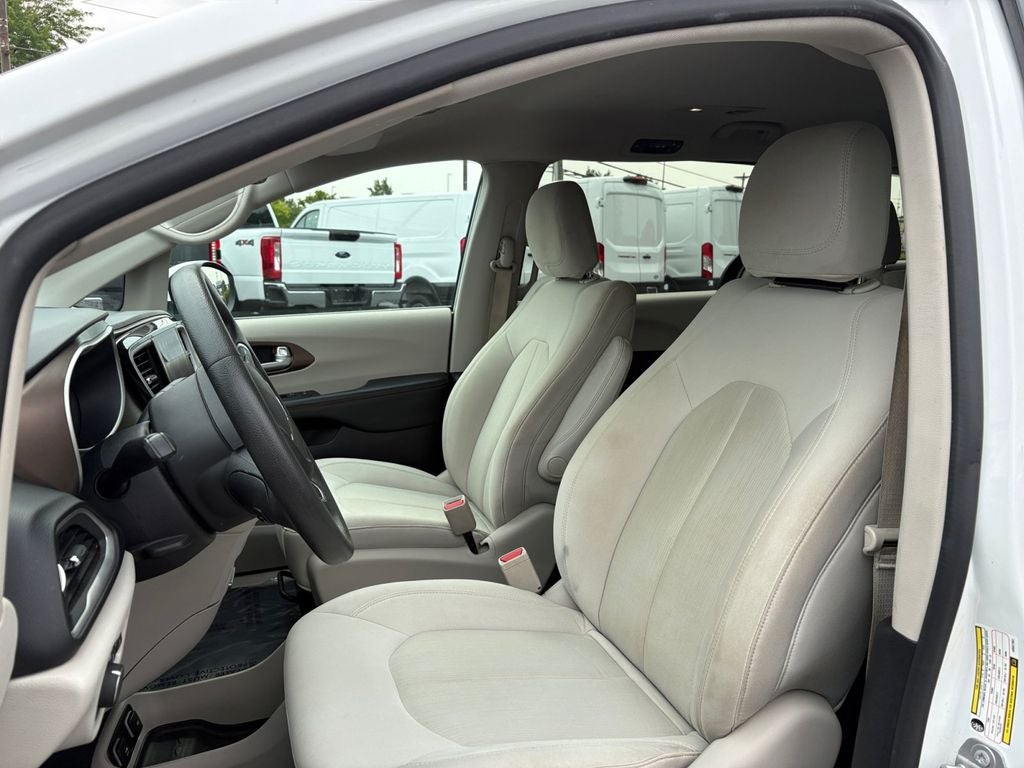 2017 Chrysler Pacifica Touring