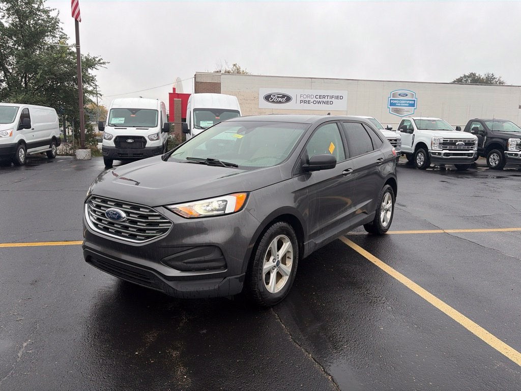 2020 Ford Edge SE