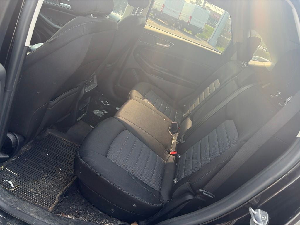 2020 Ford Edge SE
