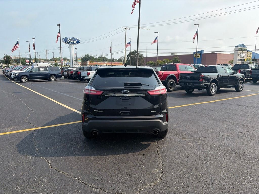 2020 Ford Edge SE