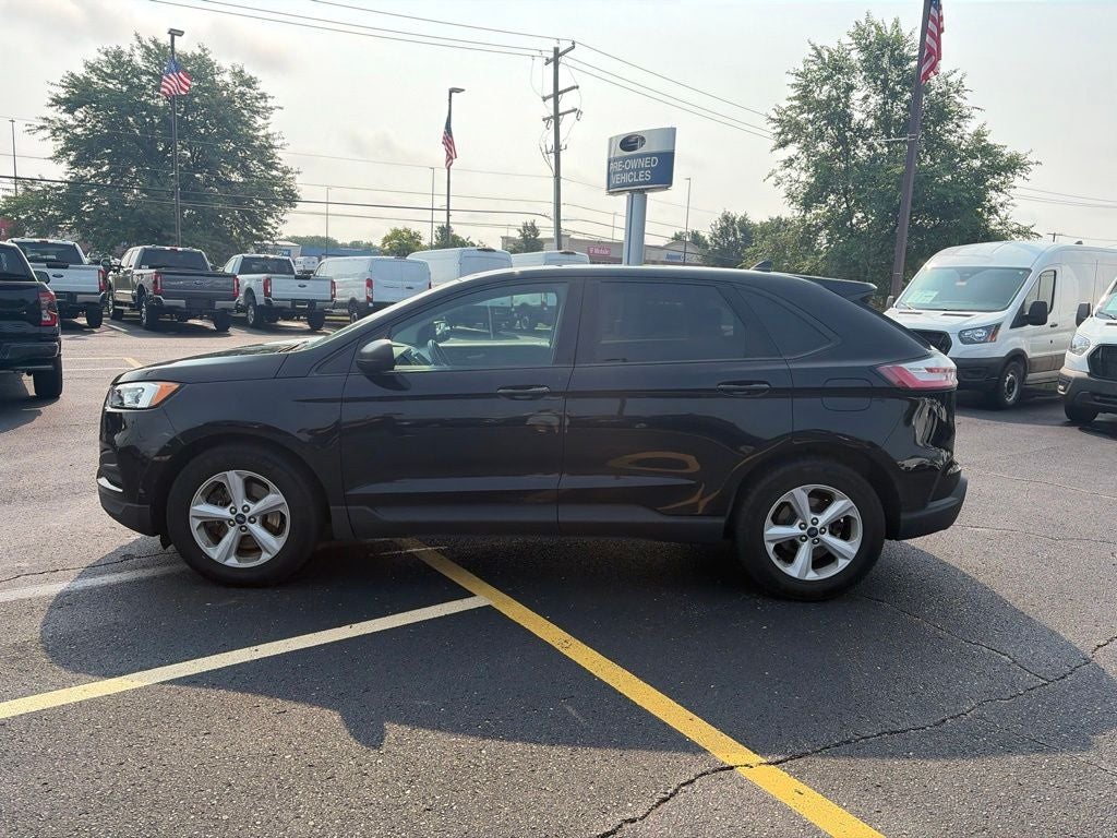 2020 Ford Edge SE