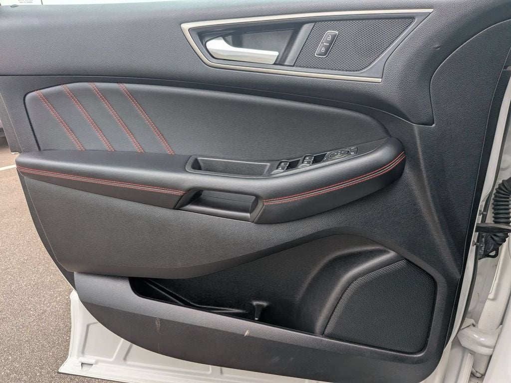 2022 Ford Edge ST Line