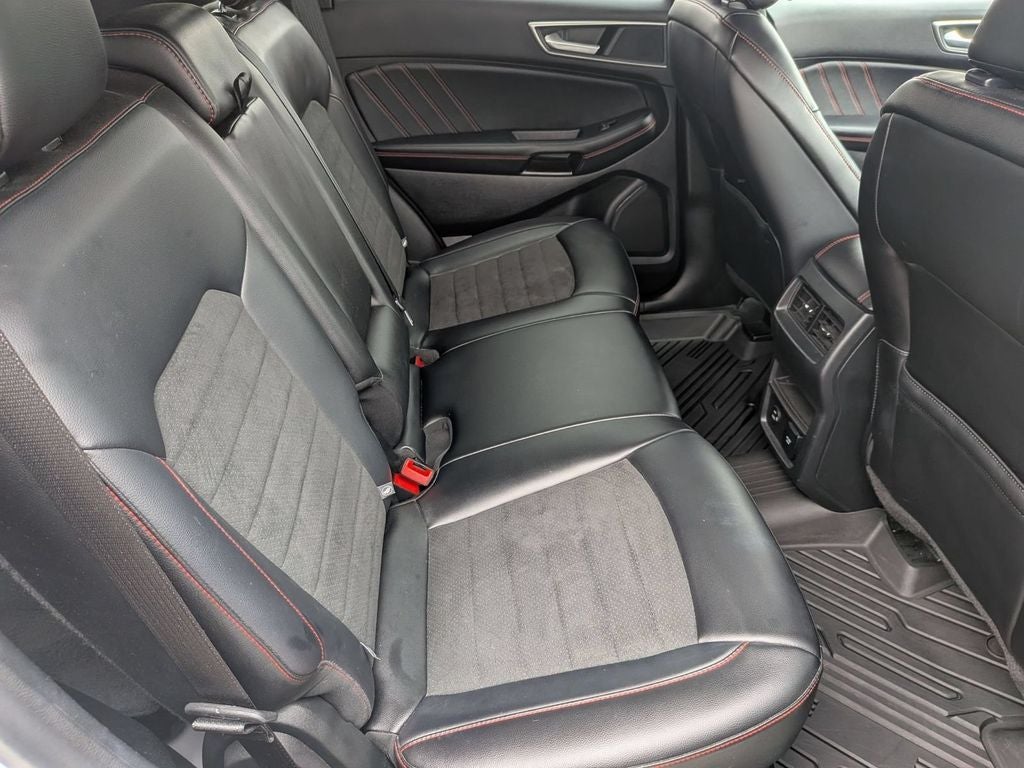 2022 Ford Edge ST Line