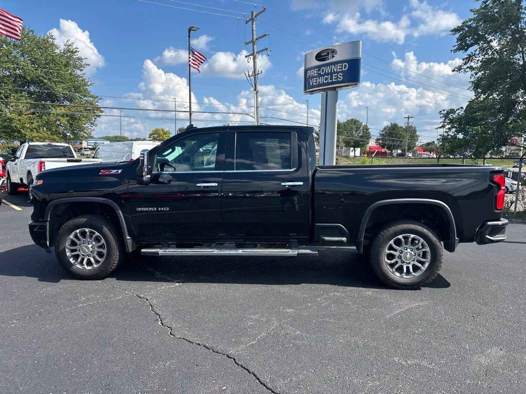 2025 Chevrolet Silverado 3500HD LTZ