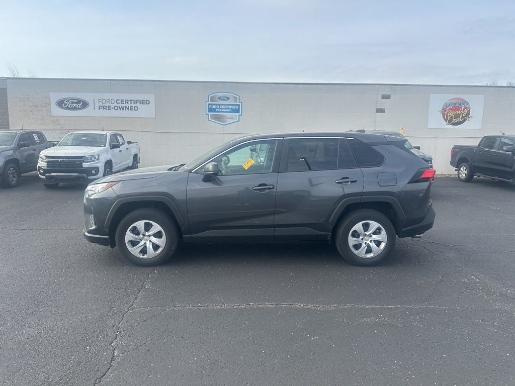 2024 Toyota RAV4 LE