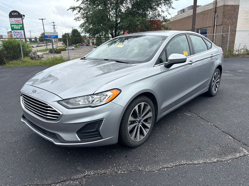 2020 Ford Fusion SE