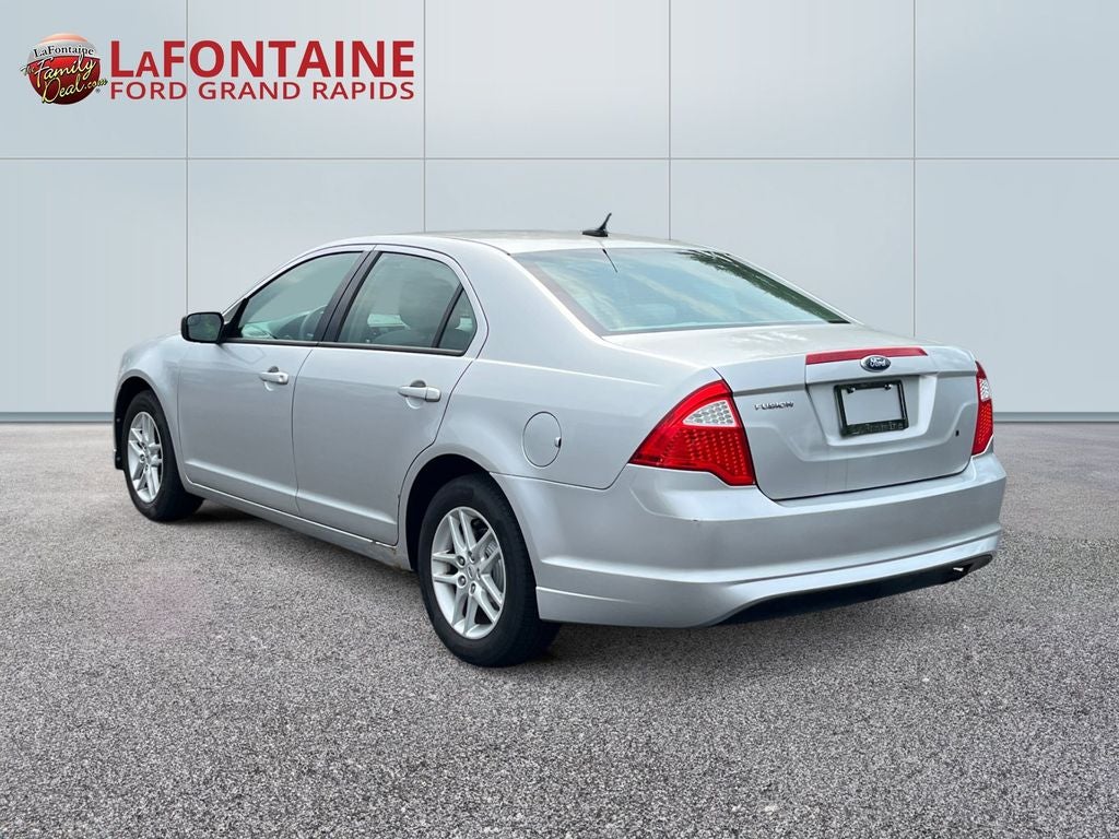 2012 Ford Fusion S
