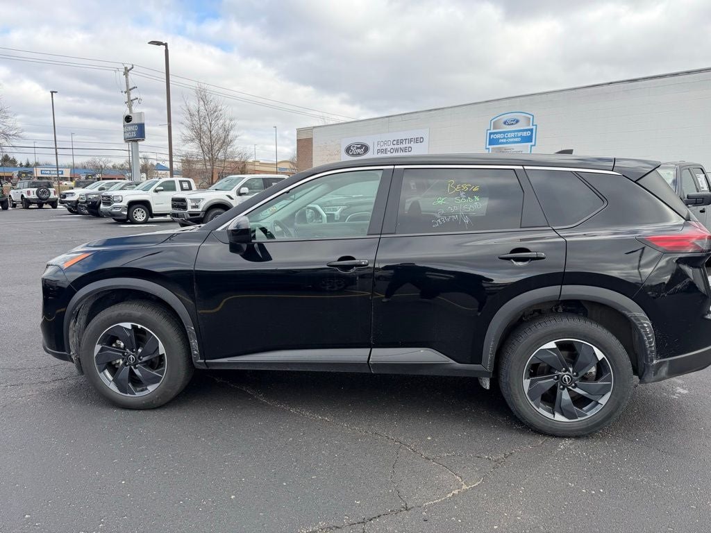 2025 Nissan Rogue SV