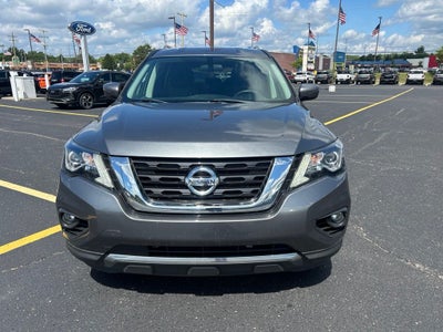 2019 Nissan Pathfinder SV