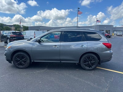 2019 Nissan Pathfinder SV