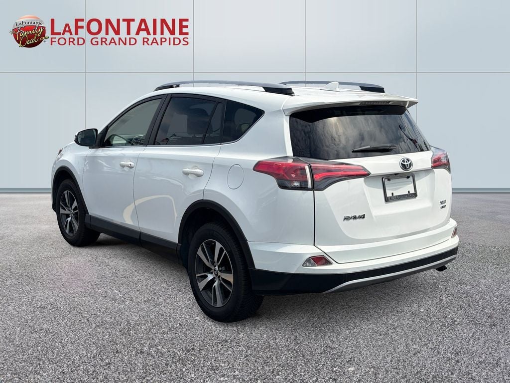2017 Toyota RAV4 XLE