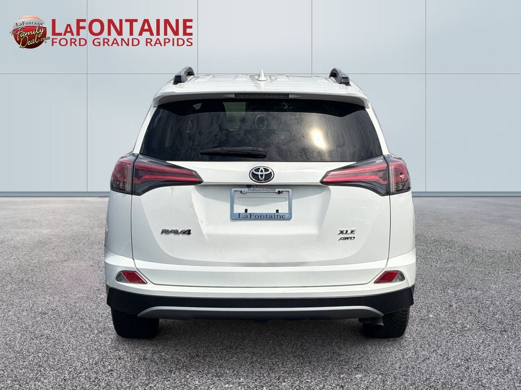 2017 Toyota RAV4 XLE