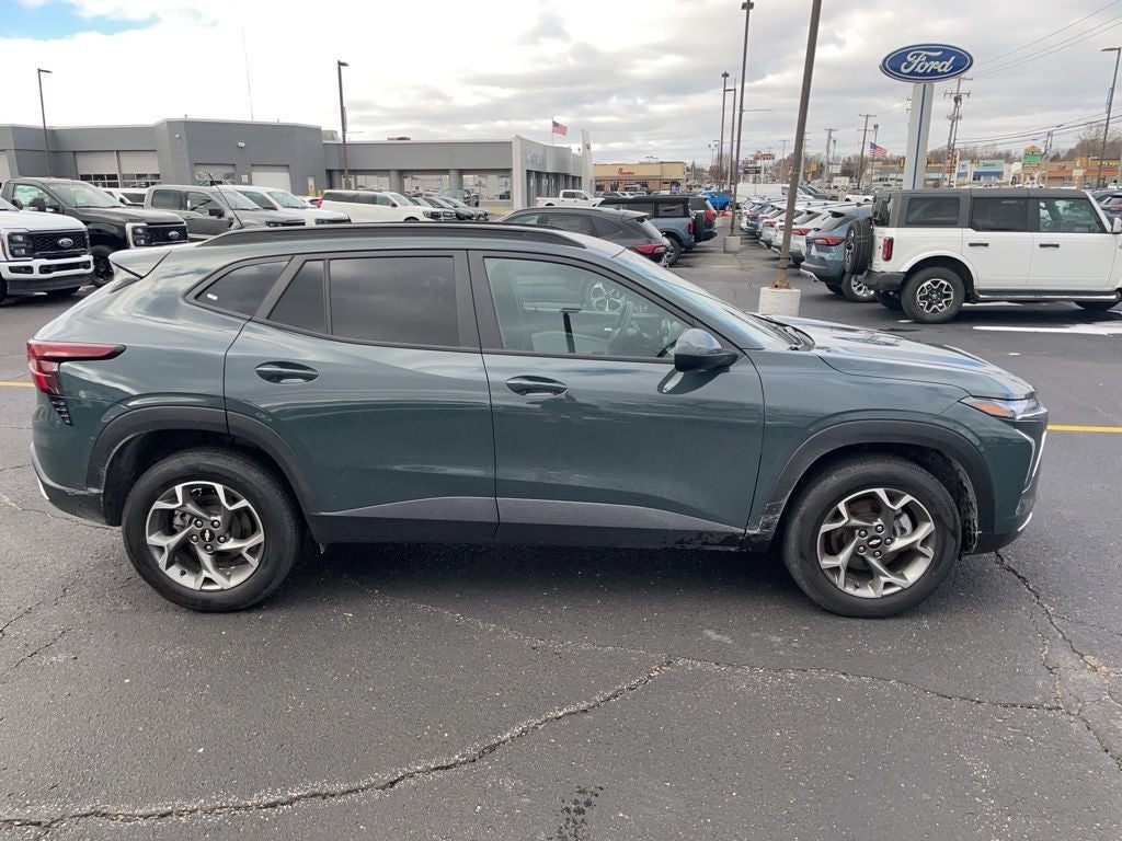 2025 Chevrolet Trax LT