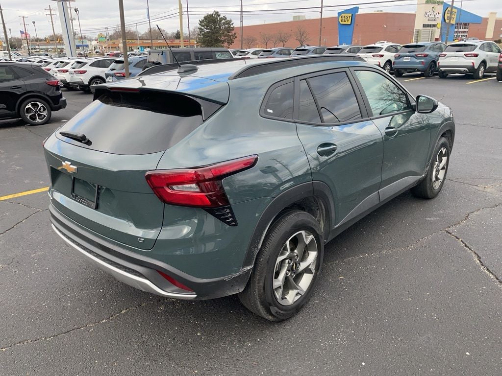 2025 Chevrolet Trax LT
