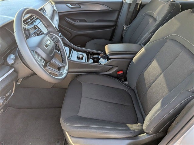 2023 Jeep Grand Cherokee L Laredo 4X4