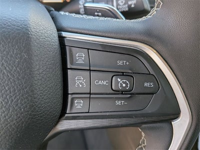 2023 Jeep Grand Cherokee L Laredo 4X4