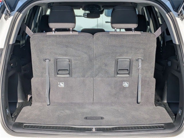 2023 Jeep Grand Cherokee L Laredo 4X4