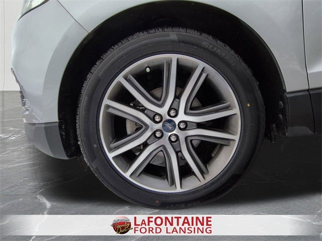 2020 Ford Edge Titanium