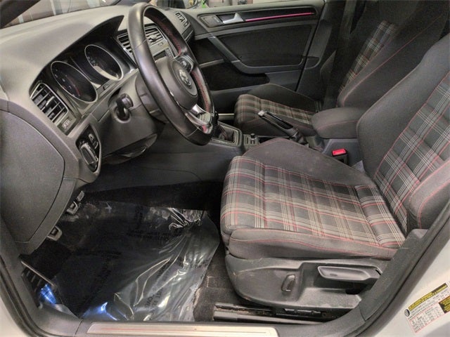 2016 Volkswagen Golf GTI S w/Performance Package