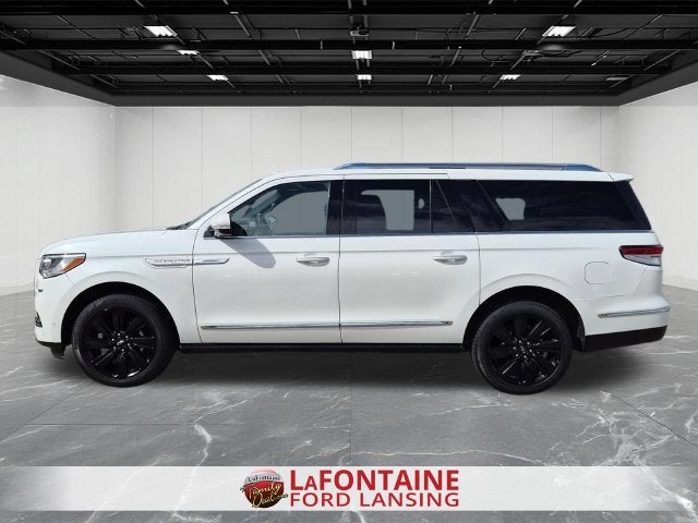 2023 Lincoln Navigator L Reserve