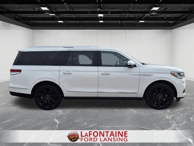 2023 Lincoln Navigator L Reserve