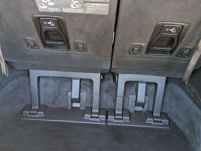 2023 Kia Carnival LX Seat Package