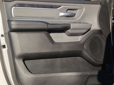 2022 RAM 1500 Big Horn Crew Cab 4x4 5'7" Box