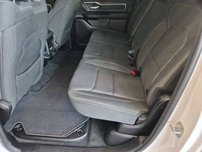 2020 RAM 1500 Big Horn Crew Cab 4x4 5'7" Box