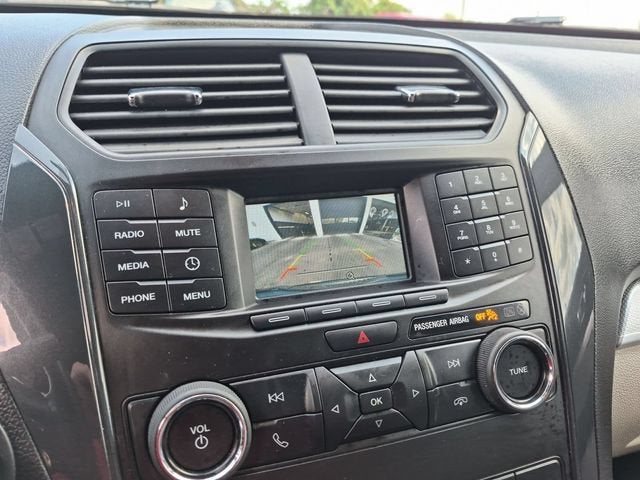 2018 Ford Explorer Base