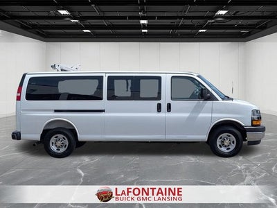 2025 Chevrolet Express Passenger 1LT