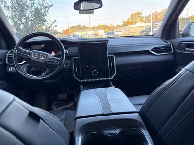 2024 GMC Acadia AT4
