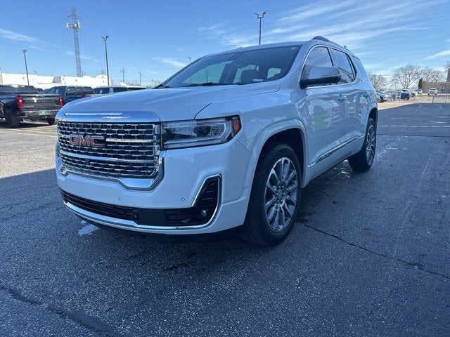 2023 GMC Acadia Denali
